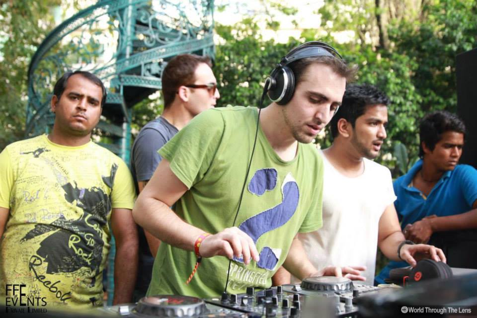 יוסי אבנרי – מקורס DJ לנוער ב-BPM לפסטיבלים בהודו
