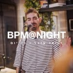 דניאל ענבר מבצע את “כל יום” ב-BPM @ Night