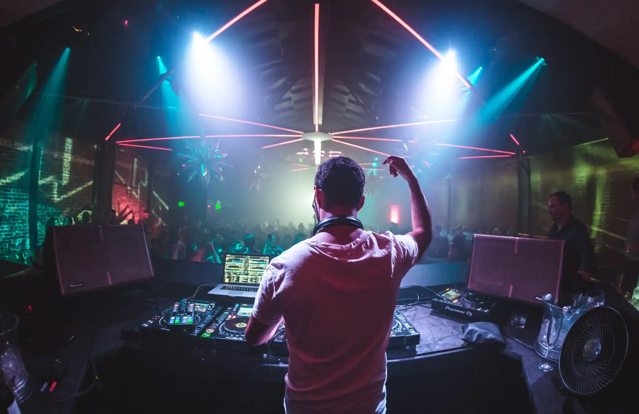 DJ-3.jpg